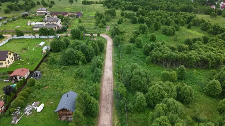 Участок 1083 в Орлино (у леса)