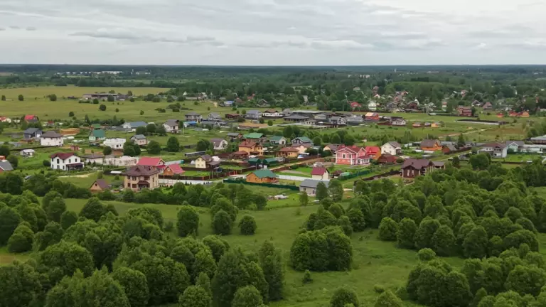 Участок 1408 в Орлино (центральная часть)